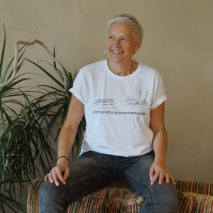 Soli-Shirt: Seenotrettung ist kein Verbrechen